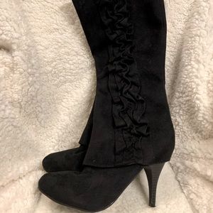 Fergalicious by Fergie boots  Sz 6